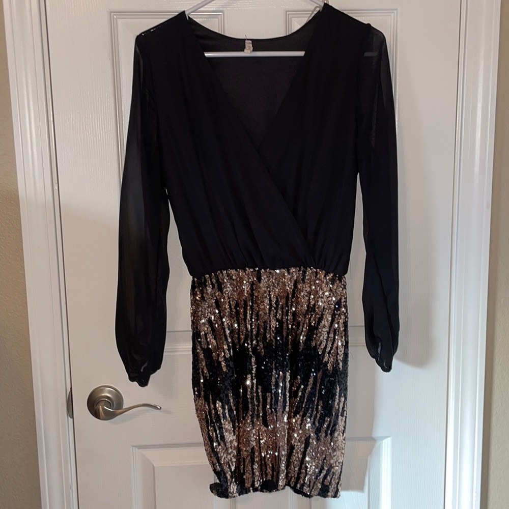 NWOT Peppermint black and sequin dress